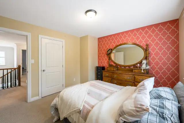 Spacious 4 Bed Townhome w/ Walkout Basement – King’s Gate - Photo 13