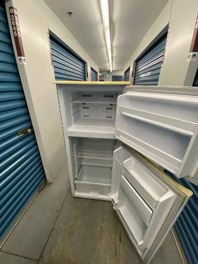 24 INCH WHITE REFRIGERATOR - Photo 7