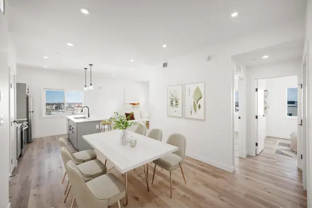 Stunning 3 Bedroom Apartment! Fitness Centre Included - Photo 3