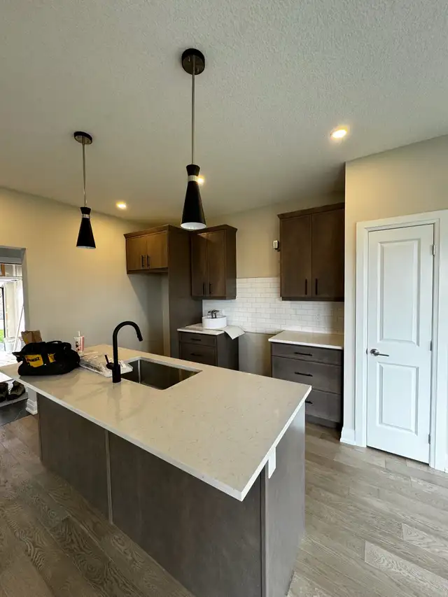 Reliable handyman & Renovation services. - Photo 5