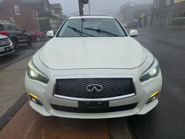 2016 Infiniti Q50 - Photo 2
