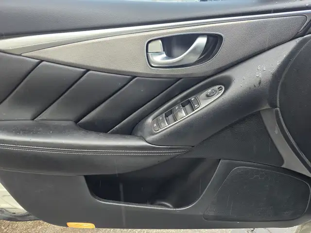 2016 Infiniti Q50 - Photo 19