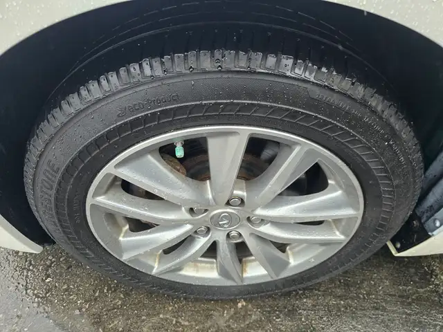 2016 Infiniti Q50 - Photo 22