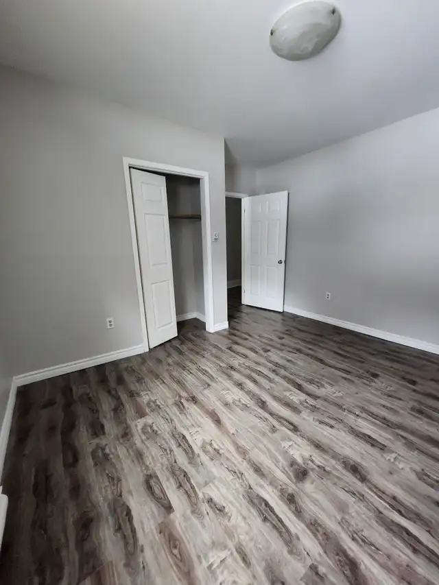 11A Harding - 2 BR Uptown, Laundry, Yard - Photo 9