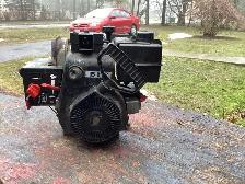 5 HP BRIGGS AND STRATTON ENGINE