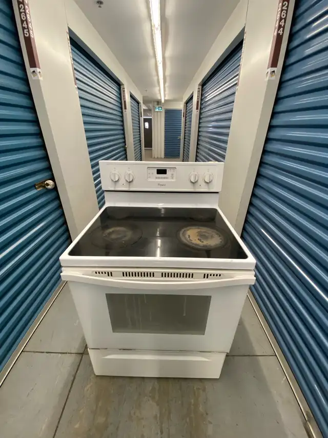 WHITE ELECTRIC GLASS STOVE - Photo 9