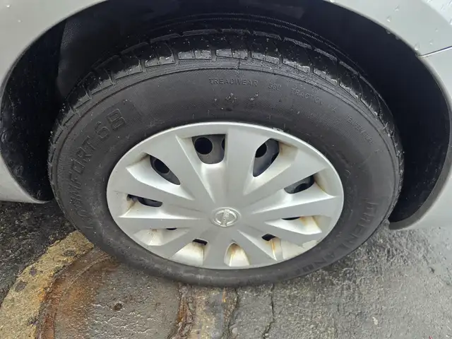2012 Nissan Versa - Photo 18