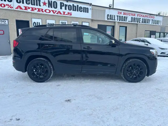 2019 GMC Terrain AWD 4DR SLE - Photo 2