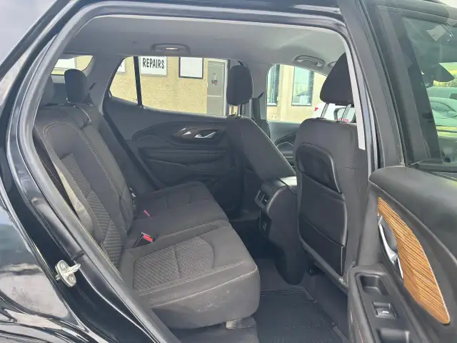 2019 GMC Terrain AWD 4DR SLE - Photo 17