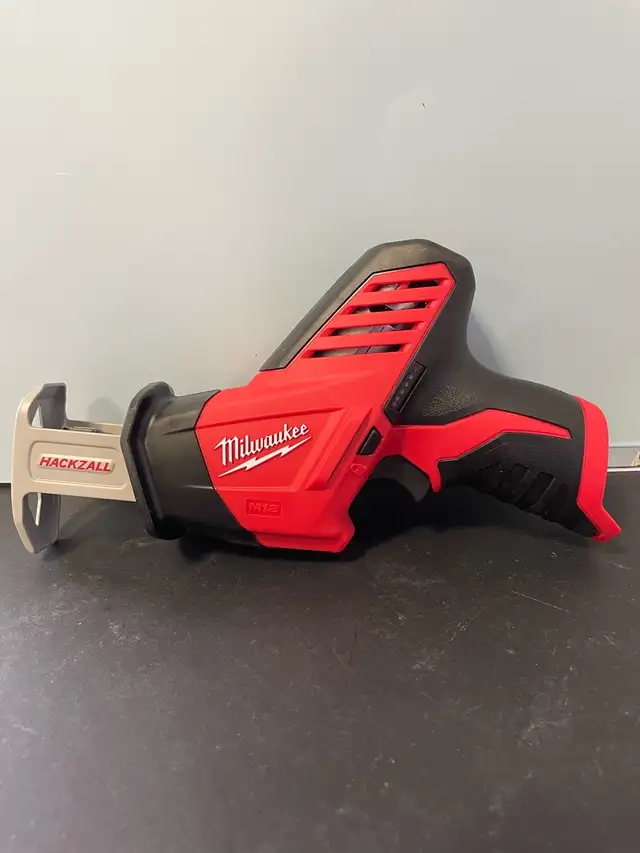 MILWAUKEE HACKZALL RECIPROCATING SAW 2420-20