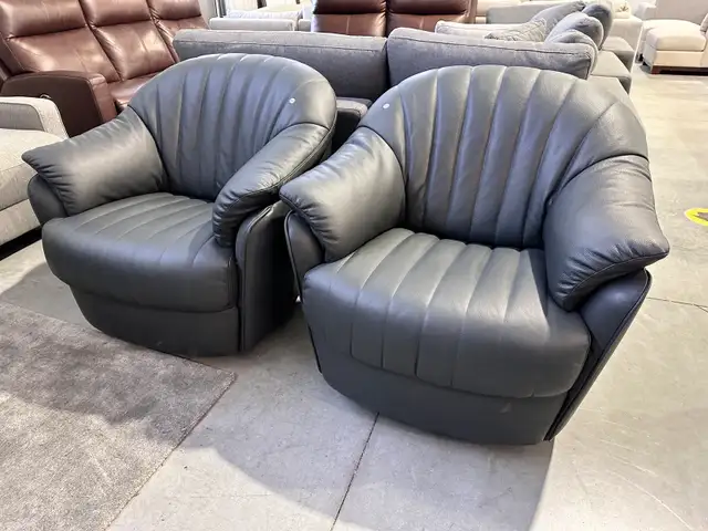 Natuzzi leather swivel gliders - Photo 3