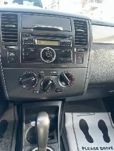 2011 Nissan Versa 1.8 S automatic new safety clean  low km - Photo 10