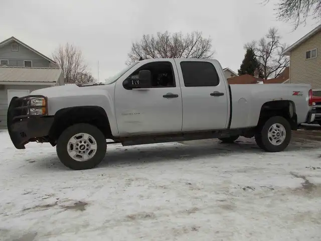 2011 Chevrolet Silverado 2500HD Duramax READ AD - Photo 3