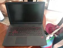 URGENT URGENT...  BESOIN D'UN LAPTOP ASSER PUISSANT PAS CHER