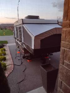 Immaculate pop up camper trailer