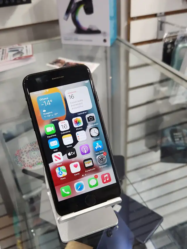 iphone 7–– Comme Neuf