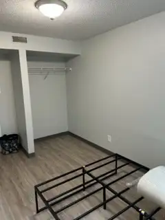 4 Bedroom Student Unit -May 1st - Photo 2