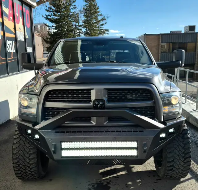 2016 Dodge RAM 3500 Laramie - Photo 2