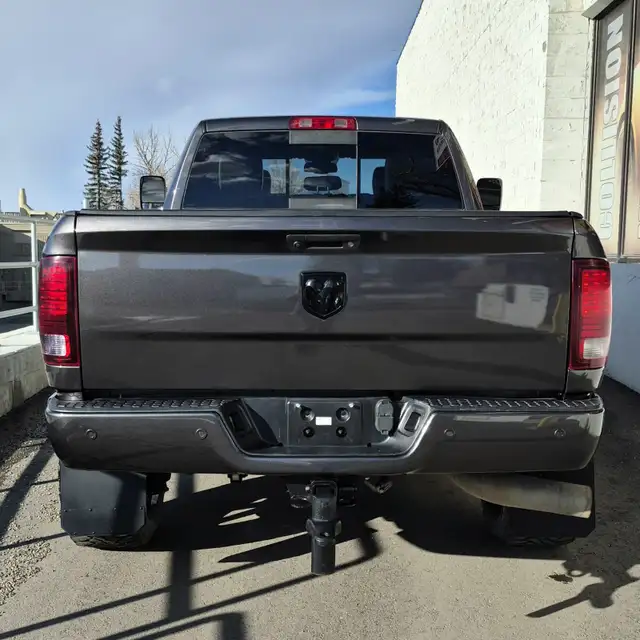 2016 Dodge RAM 3500 Laramie - Photo 4