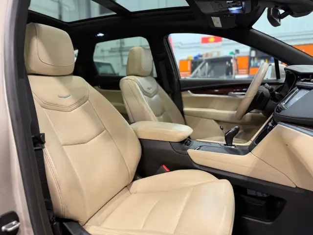 2017 CADILLAC XT5 LUXURY AWD CLEAN TITLE SAFETIED - Photo 9