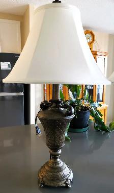 Pair of Vintage Style Metal Vase Table Lamps - Photo 3