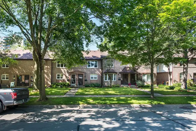 2 Bedroom Apartment for Rent - 452-560 ARLINGTON BLVD - Photo 2