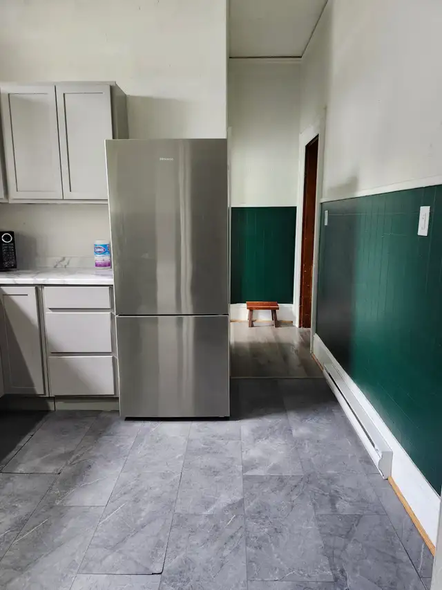 185 Douglas Ave - Furnished 1BR North, Parking, Laundry - Photo 13