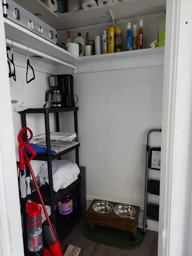 185 Douglas Ave - Furnished 1BR North, Parking, Laundry - Photo 14