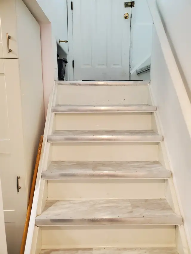 1 Bed  OFFICE Large, Clean, Bright, Priv Ent. - Photo 5