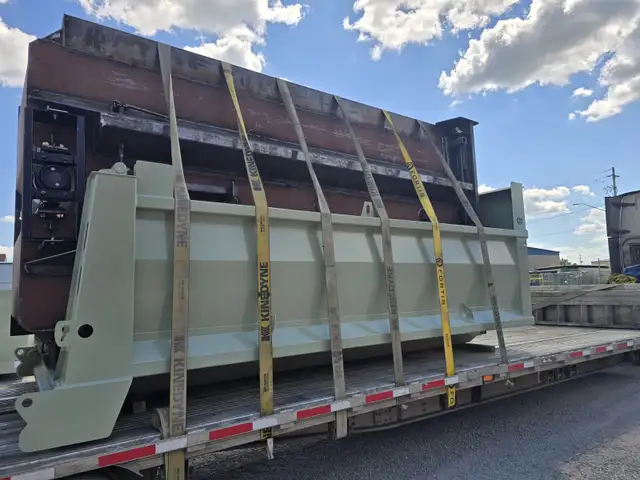 FLATBED TRUCK DRIVER - Photo 3