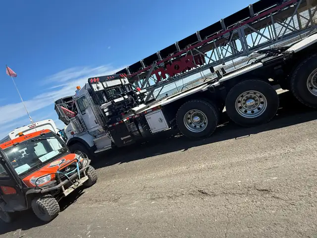 FLATBED TRUCK DRIVER - Photo 4