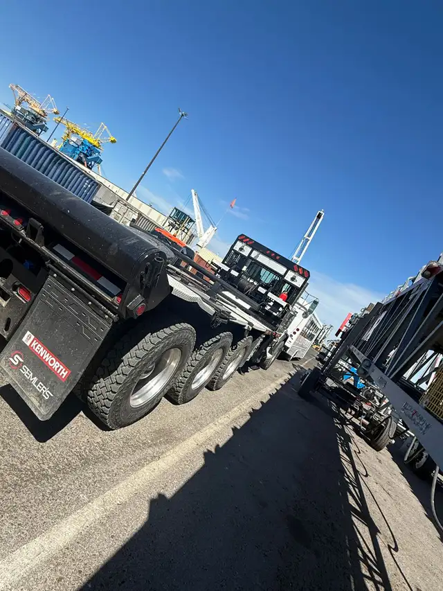 FLATBED TRUCK DRIVER - Photo 5