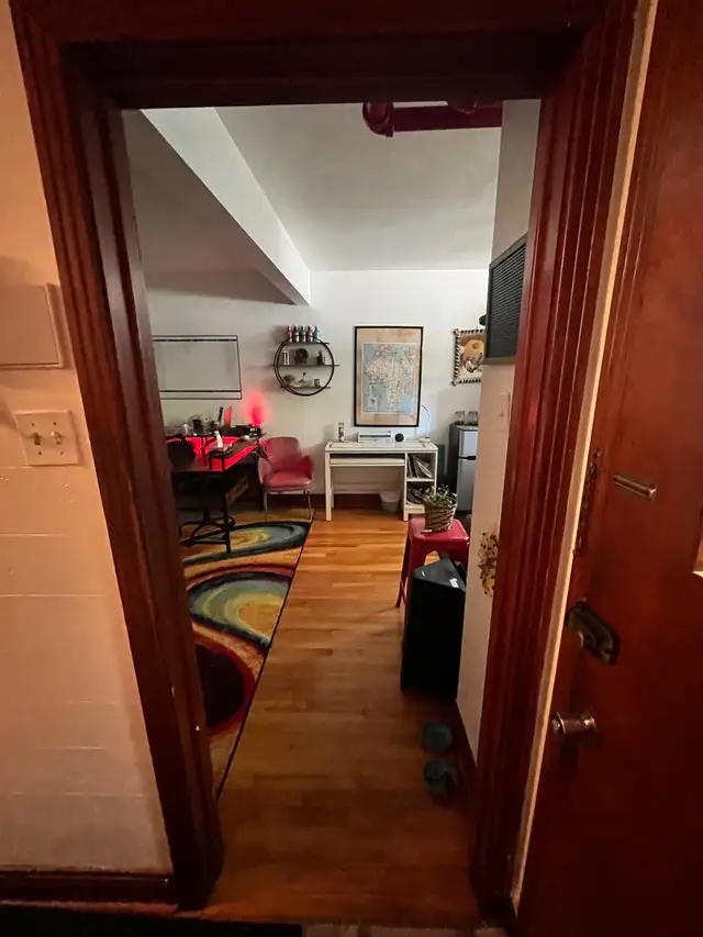 Furnished Apartment for Sublet - Photo 3