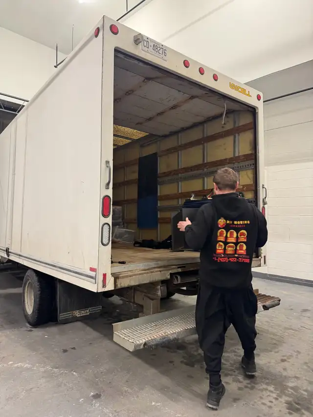 Movers $55/hr | Wasaga Beach, Collingwood, Midland, Pool Table