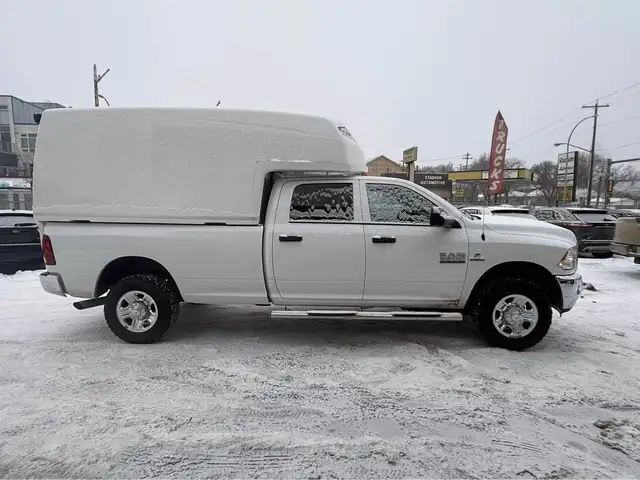 2018 RAM 3500 HD 4X4 CREW CAB 4X4 LONG BOX DIESEL LOW KMS