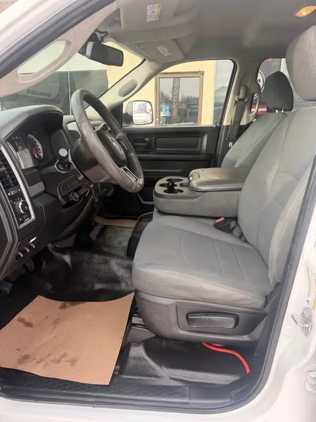 2018 RAM 3500 HD 4X4 CREW CAB 4X4 LONG BOX DIESEL LOW KMS - Photo 11