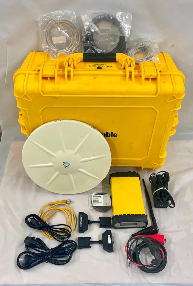 Trimble SPS855 GNSS Modular Receiver with Zephyr 3 GPS GNSS GLON