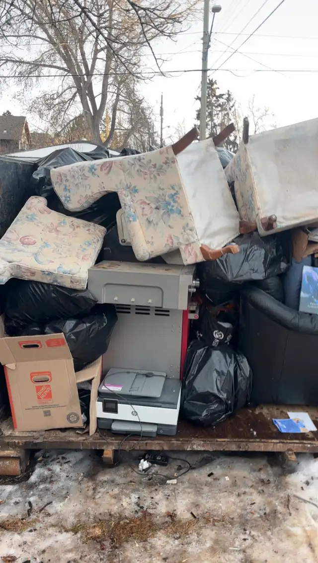 Junk removal- Same day - Photo 2