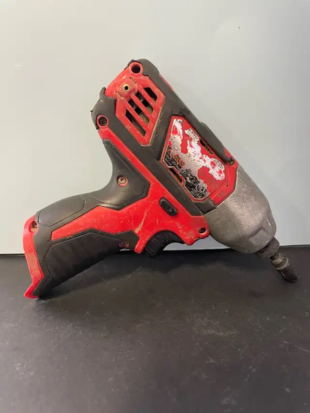 MILWAUKEE M12 IMPACT DRIVER - Photo 2