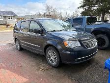 2014 Chrysler Town and Country