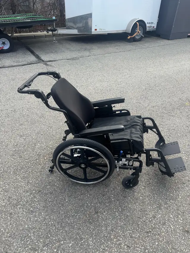 TILT WHEELCHAIR 16’ DELIVERY INCLUDED