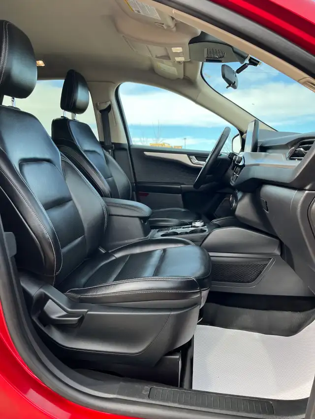 2020 Ford Escape SEL - Photo 12