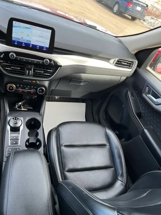 2020 Ford Escape SEL - Photo 17