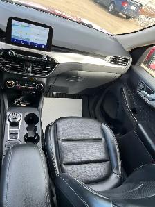 2020 Ford Escape SEL - Photo 17