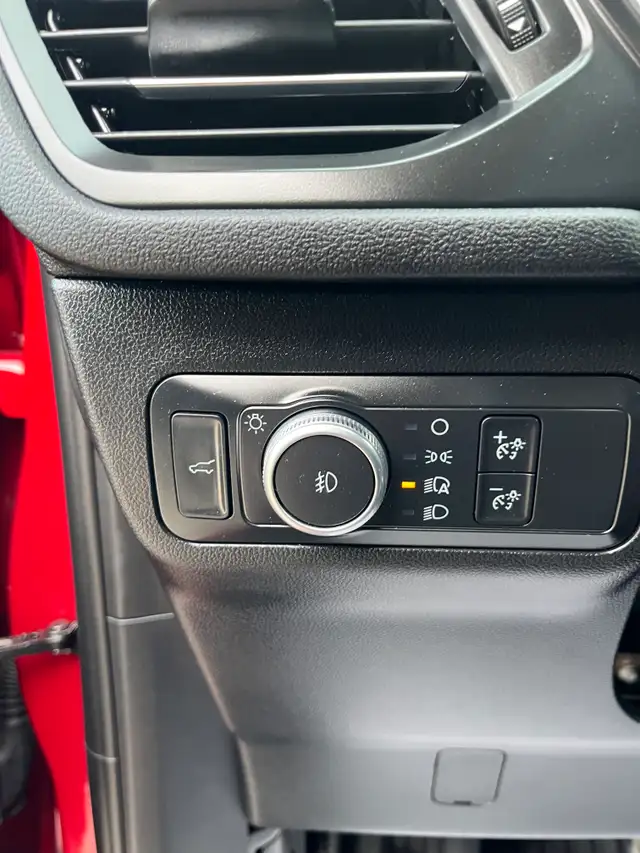 2020 Ford Escape SEL - Photo 24