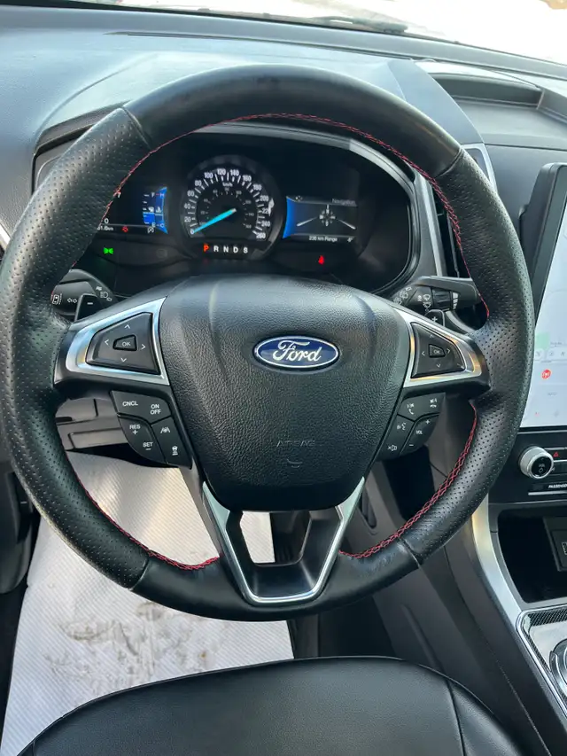 2022 Ford Edge ST LINE - Photo 25