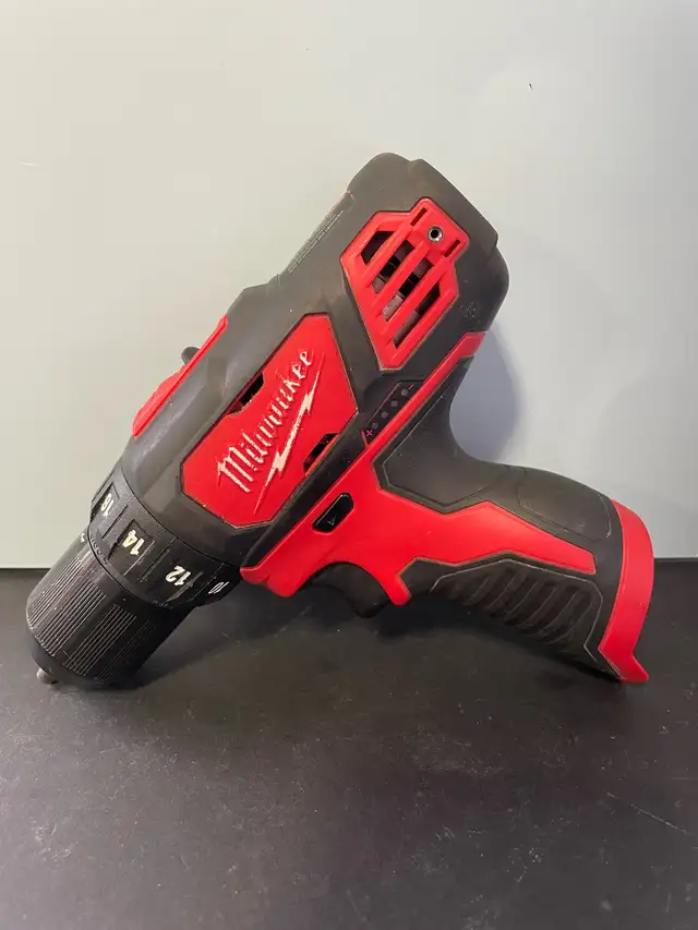 MILWAUKEE 3/8" DRILL DRIVER 2407-20