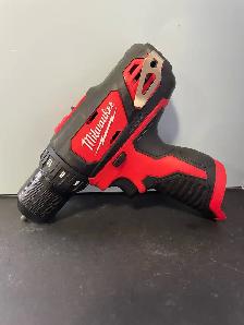 MILWAUKEE M12 3/8" DRILL/DRIVER 2407-20