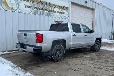 2018 Chevrolet Silverado 1500 LT  Crew Cab 5.3L V8 - Photo 5