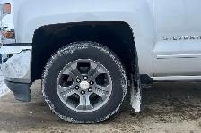 2018 Chevrolet Silverado 1500 LT  Crew Cab 5.3L V8 - Photo 10